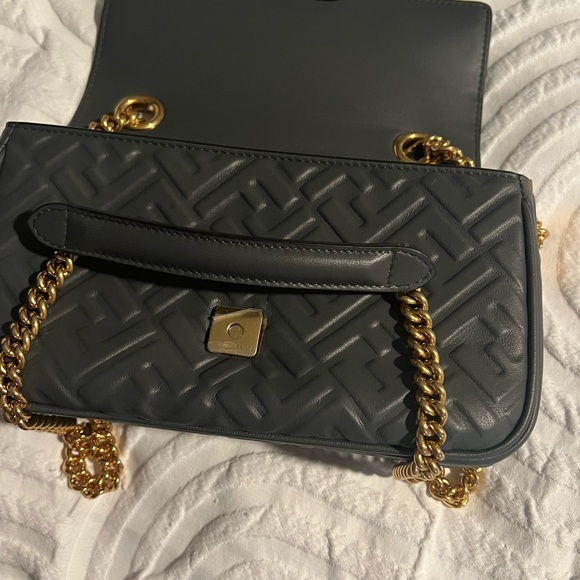 BRAND NEW! Fendi Baguette Chain Midi- Gray - Picture 5 of 7